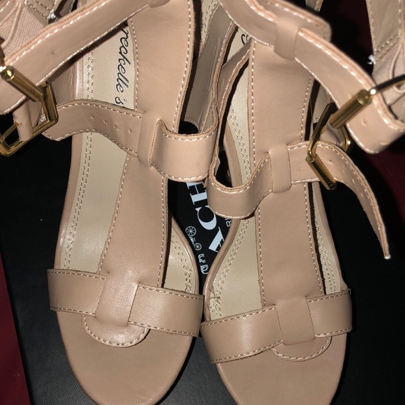 Nude wedges - Picture 3 of 5